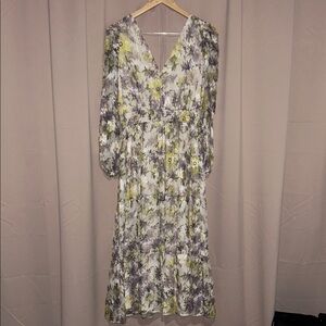 NWT Adelyn Rae Floral Long Sleeve Dress